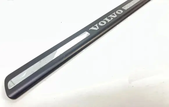 Volvo XC70 Rear sill trim cover 8659960