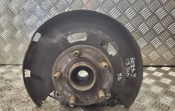 Front wheel hub