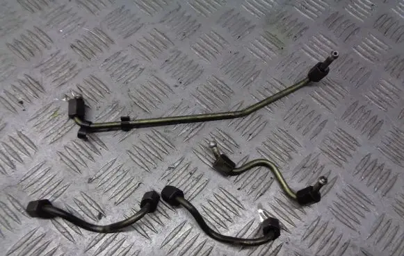 Hyundai Matrix Fuel line pipe