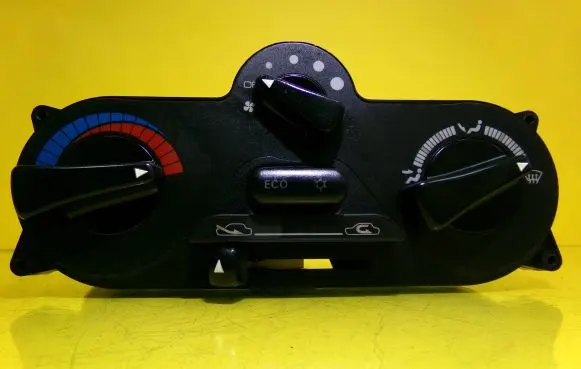 Mitsubishi Carisma Climate control unit 9041704687