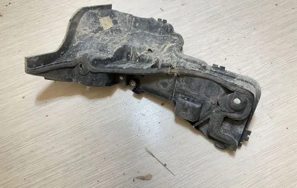 Land Rover Discovery 4 - LR4 Battery bracket EH2218K579AB BH2218K579AB