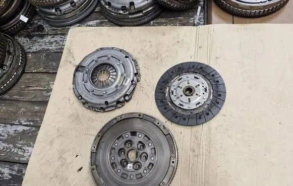 Fiat 500L Clutch set kit 55212656