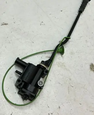 Mini One - Cooper Coupe R56 Fuel tank cap lock 406204427 20070605 6985880