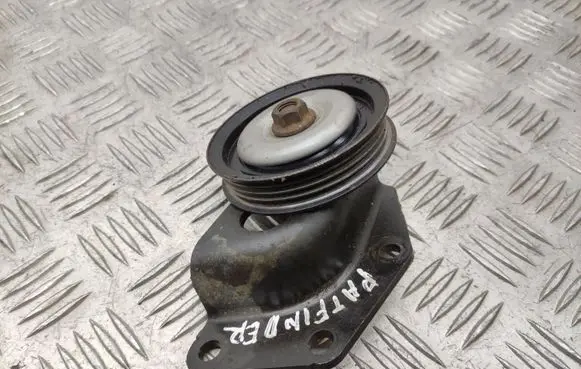 Nissan Pathfinder R51 Generator/alternator belt tensioner