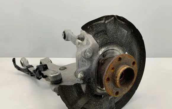 BMW 6 F06 Gran coupe Rear wheel hub spindle/knuckle 6852892