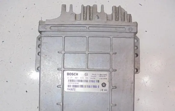 Chrysler Grand Voyager III Engine control unit/module ECU 0281001333
