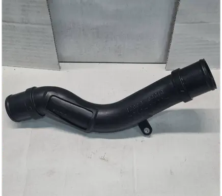 Toyota Corolla E120 E130 Intercooler hose/pipe 1703033010 PA6GF20