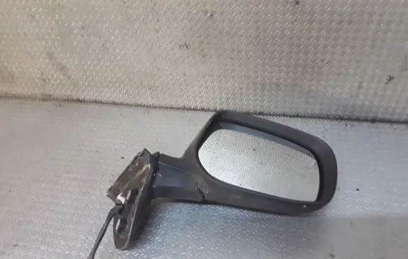Toyota Auris 150 Front door electric wing mirror 