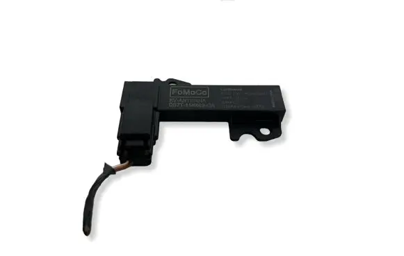 Ford Kuga II Aerial antenna amplifier DS7T15K603GA