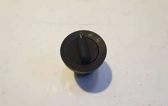 BMW 5 E39 Light switch 8363683