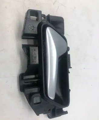 Opel Mokka B Rear door interior handle 98201553