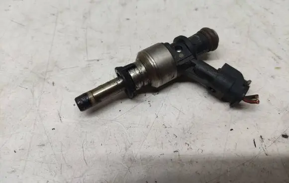 Audi A8 S8 D4 4H Fuel injector 1079036G