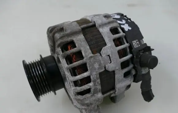 Volvo XC60 Generator/alternator 30659580