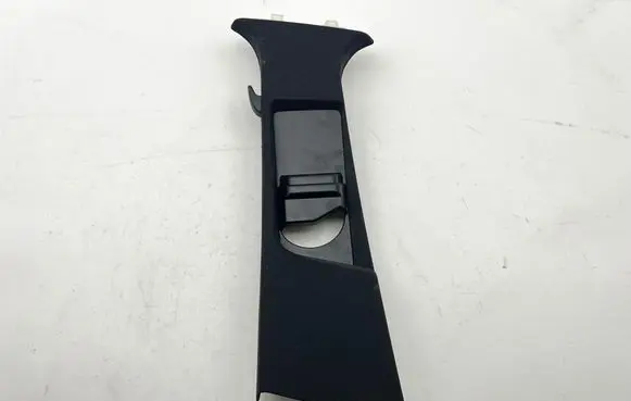 Mercedes-Benz E W212 (B) pillar trim (top) A2126900325