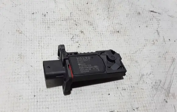 Volvo S60 Mass air flow meter 31459871