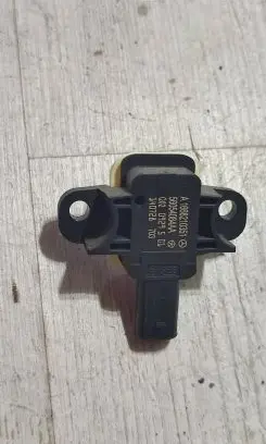 Mercedes-Benz CLA C117 X117 W117 Airbag deployment crash/impact sensor A1668210351