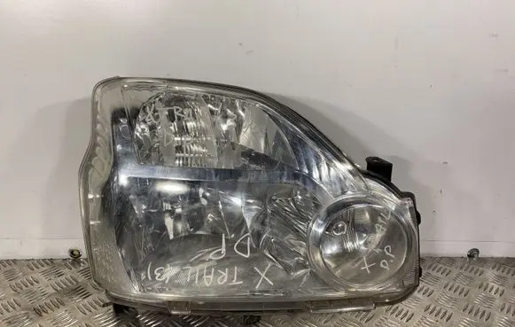 Nissan X-Trail T31 Headlight/headlamp HCR598