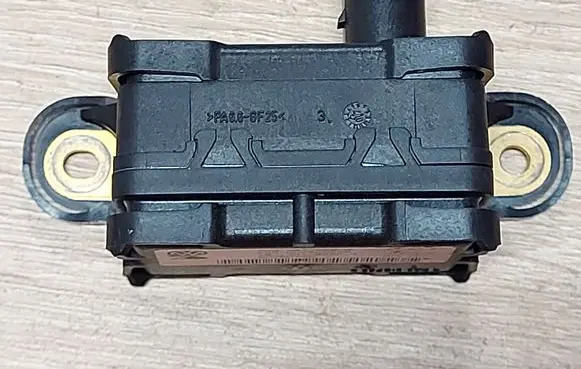 Volkswagen Touareg I ESP acceleration yaw rate sensor 7H0907655A