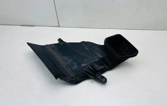 Audi A4 S4 B8 8K Air intake duct part 8K0129618 8K0129618A