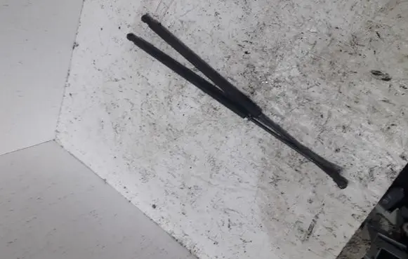 Peugeot 607 Front bonnet/hood damper/strut