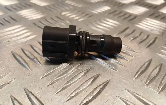 Mazda 6 Crankshaft position sensor RF7J18221
