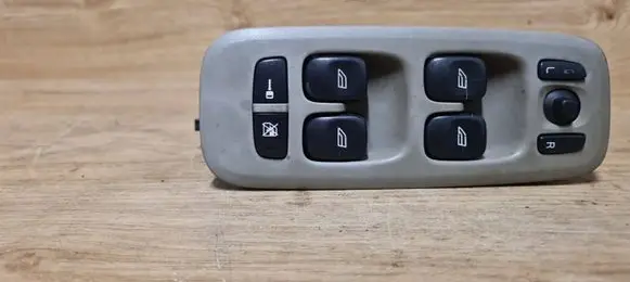 Volvo V70 Electric window control switch 30773895