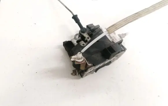 Audi A4 S4 B5 8D Front door lock