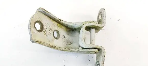 KIA Sorento Front door upper hinge 
