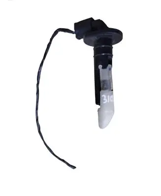 BMW 5 E39 Windshield washer fluid level sensor 8360459