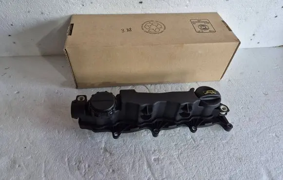 Citroen C4 I Rocker cam cover 9660281080 9651815680