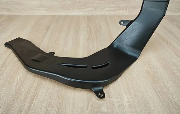 BMW 8 G16 Cabin air duct channel 7435730
