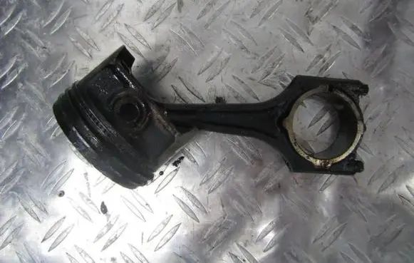 Opel Astra F Piston with connecting rod