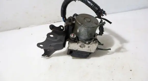 Toyota Corolla Verso AR10 ABS Pump