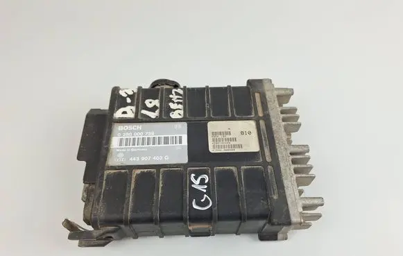 Volkswagen PASSAT B5 Engine control unit/module 443907403G 0280000739