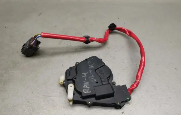 Toyota RAV 4 (XA20) Front door lock motor 