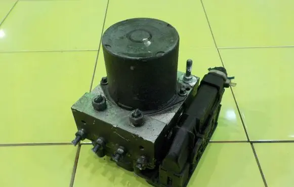 Subaru Forester SH ABS Pump TP163