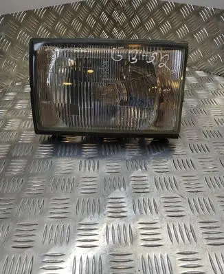 Isuzu Trooper Headlight/headlamp