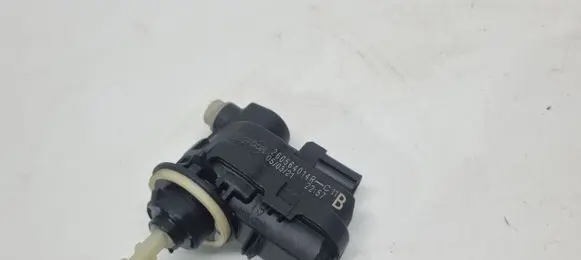 Headlight level adjustment motor