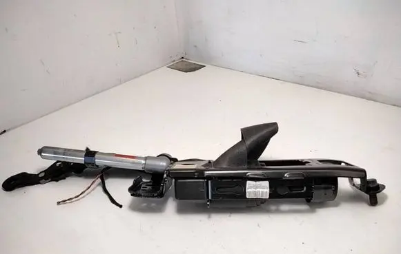 Volvo V50 Front seatbelt 601223H0L 34491971 0611030617