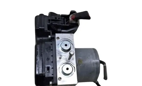 Nissan Leaf II (ZE1) ABS Pump 476605SH5C 25GE500945E TD8417
