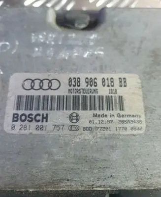 Audi A3 S3 8L Engine control unit/module 038906018BB 0281001757