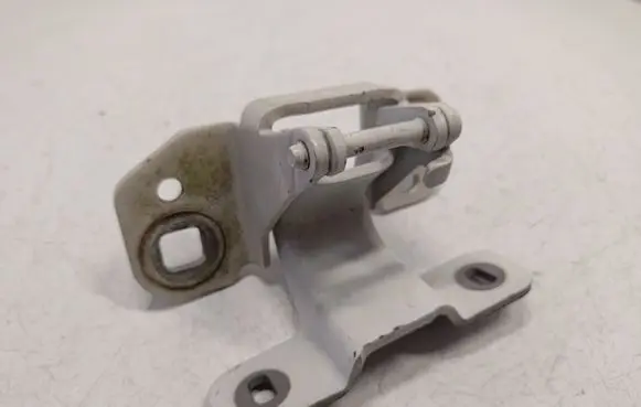 BMW 1 E82 E88 Convertible roof hinge 41007208714