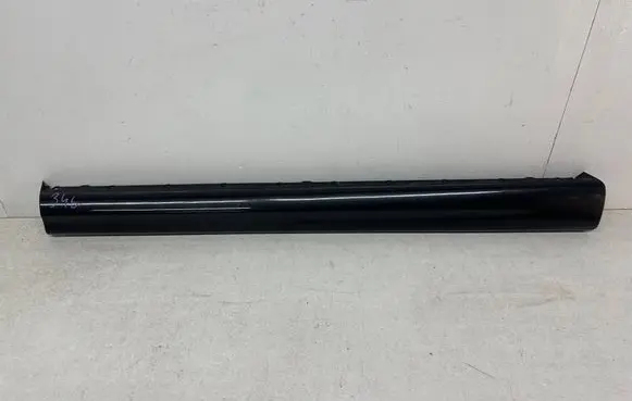 Mercedes-Benz Vito Viano W447 Foot area side trim A4476900203 A4476906001