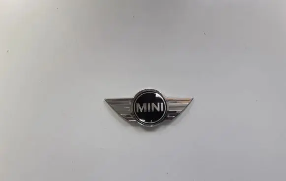 Mini Clubman F54 Manufacturer badge logo/emblem 7351373