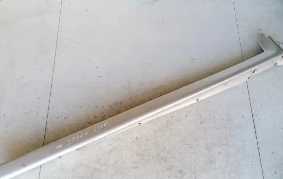 Mitsubishi Space Star Sill mr911133