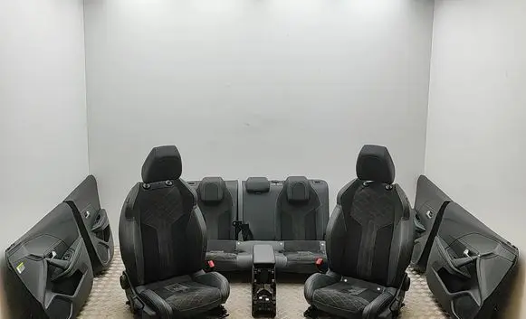 Peugeot 208 II Interior set 98301568AK 98301565AK