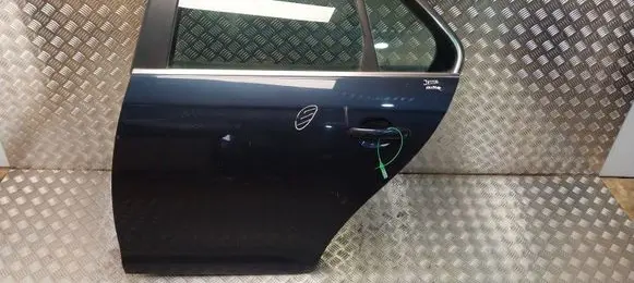Volkswagen Jetta V Rear door S26372861
