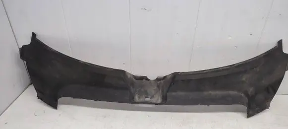 Radiator trim