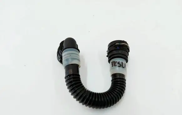 Tesla Model 3 Engine coolant pipe/hose 163597-00-A