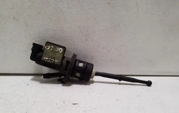 Clutch master cylinder